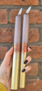 taupe en gouden glitter LED-kaarsen (set van 2)