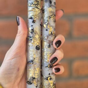 LED-kaarsen grijs met goud & zwart – handgemaakt met timer | WarmYourHeart.shop